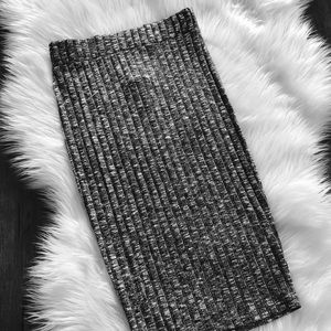 A+ Ellen | NWT Pencil Skirt Size Small (A)